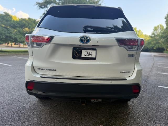 Toyota Highlander Hybrid Limited AWD 2014 Toyota Highlander Hybrid Limited AWD 2014