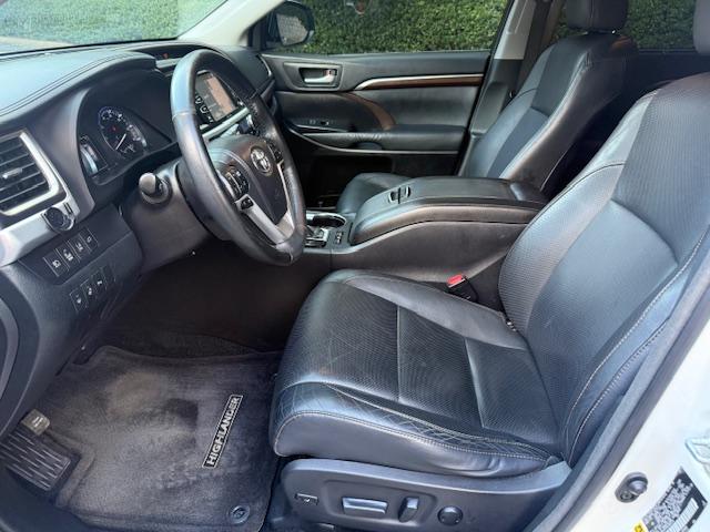 Toyota Highlander Hybrid Limited AWD 2014 Toyota Highlander Hybrid Limited AWD 2014