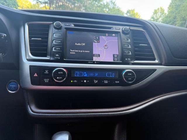 Toyota Highlander Hybrid Limited AWD 2014 Toyota Highlander Hybrid Limited AWD 2014
