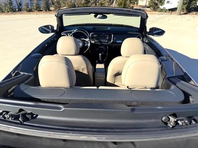Volkswagen Beetle 2.5L Convertible 2013
