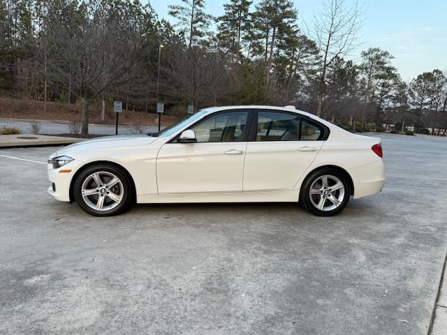 BMW 3-Series 320i Sedan 2013