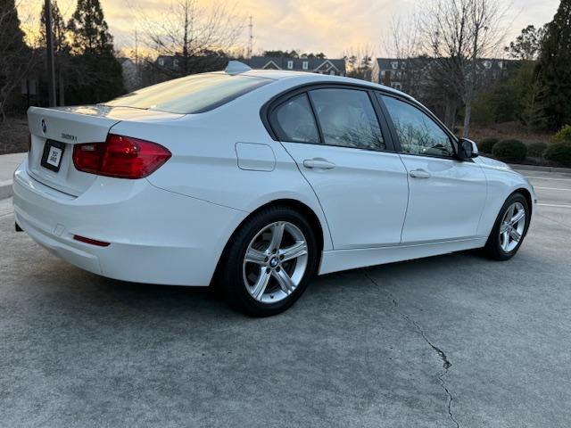 BMW 3-Series 320i Sedan 2013
