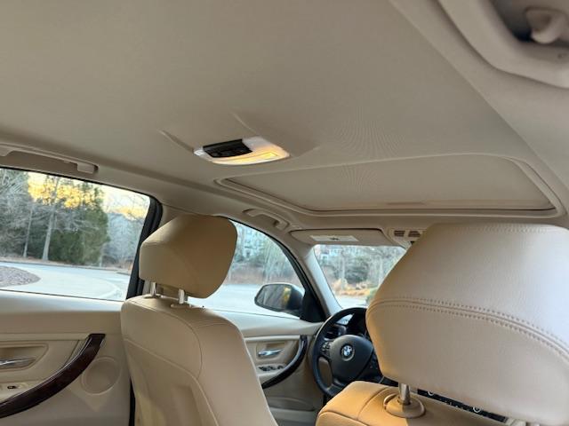 BMW 3-Series 320i Sedan 2013