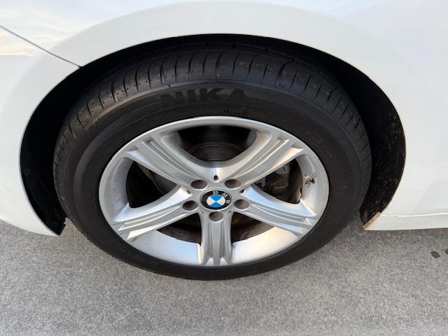 BMW 3-Series 320i Sedan 2013