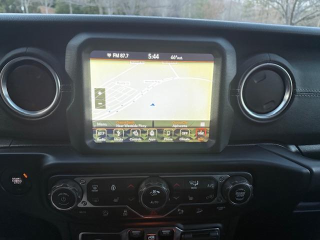 Jeep Wrangler Unlimited Sahara 2019