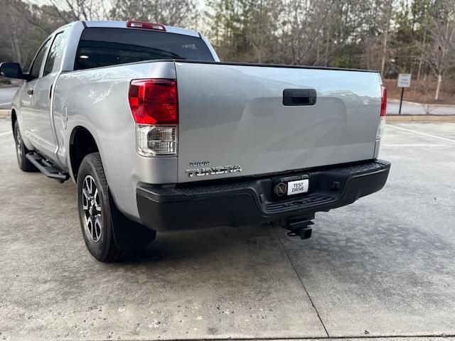 Toyota Tundra Tundra-Grade Double Cab 4.0L 2WD 2012