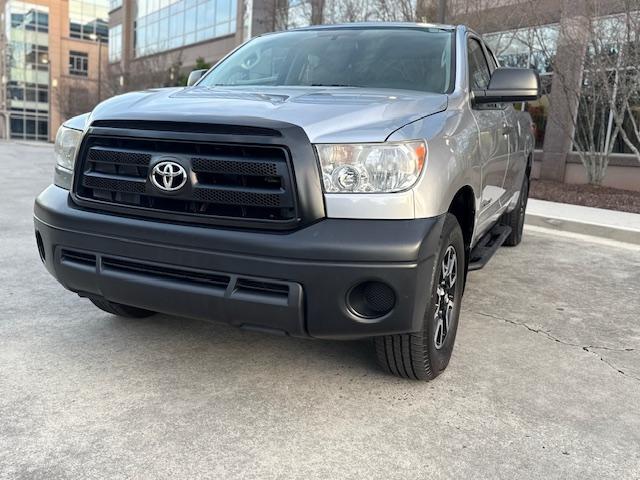 Toyota Tundra Tundra-Grade Double Cab 4.0L 2WD 2012