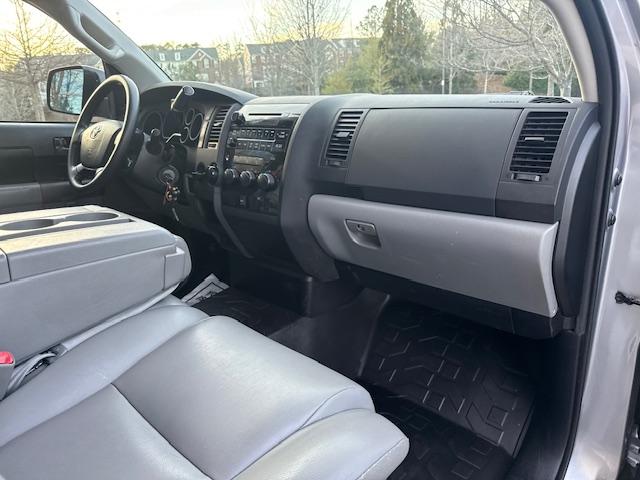 Toyota Tundra Tundra-Grade Double Cab 4.0L 2WD 2012