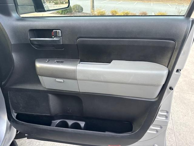 Toyota Tundra Tundra-Grade Double Cab 4.0L 2WD 2012