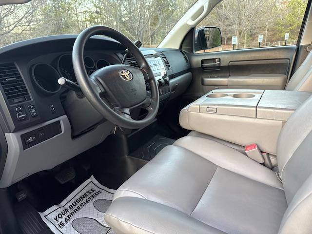 Toyota Tundra Tundra-Grade Double Cab 4.0L 2WD 2012