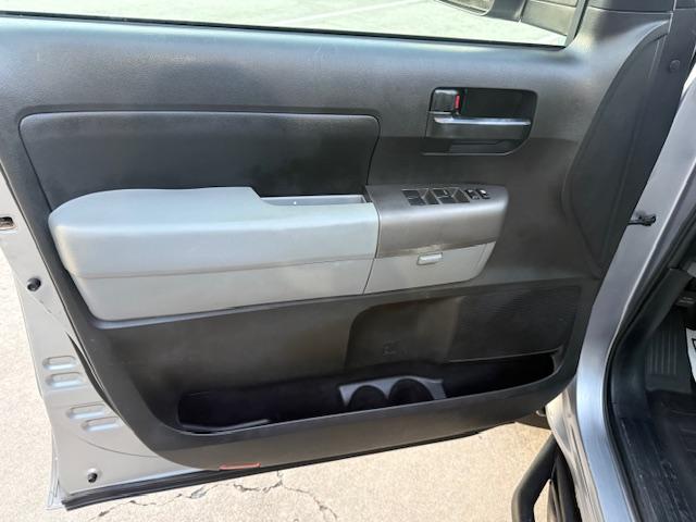 Toyota Tundra Tundra-Grade Double Cab 4.0L 2WD 2012