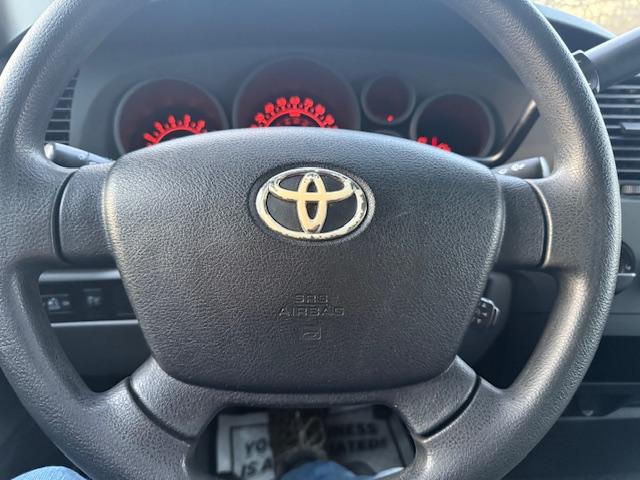 Toyota Tundra Tundra-Grade Double Cab 4.0L 2WD 2012