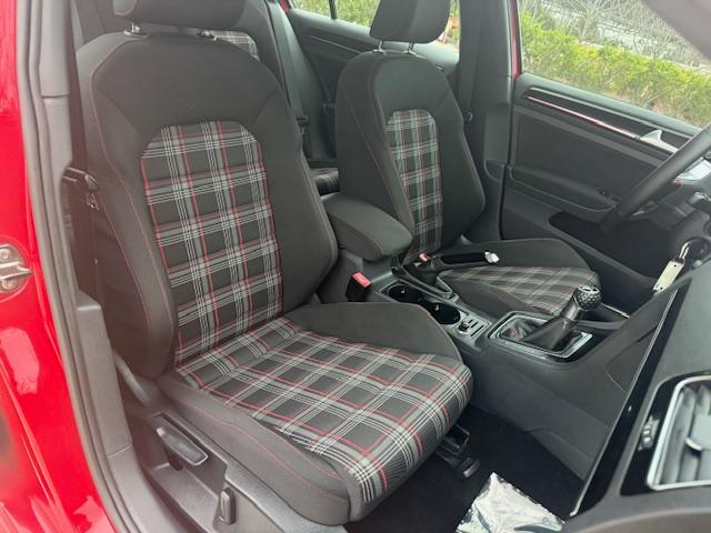 Volkswagen GTI S 6M 4-Door 2015