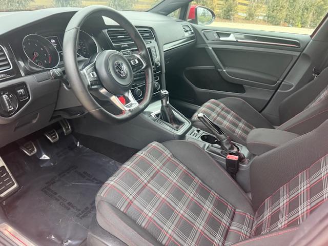 Volkswagen GTI S 6M 4-Door 2015