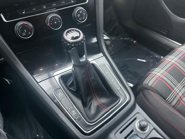 Volkswagen GTI S 6M 4-Door 2015