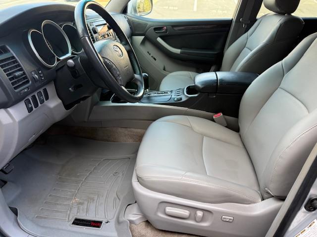 Toyota 4Runner Limited 2WD V8 2006