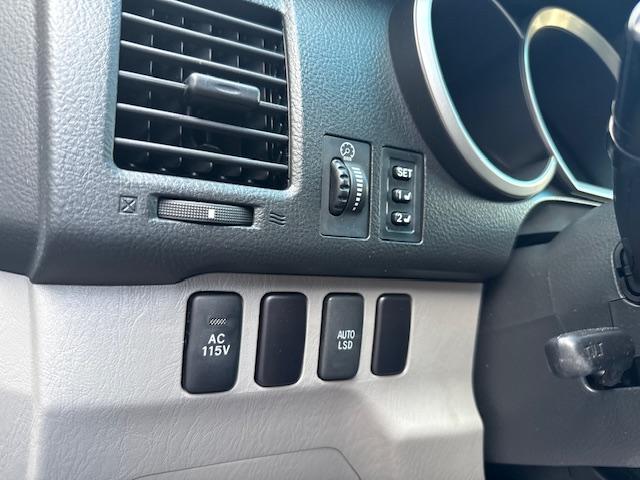 Toyota 4Runner Limited 2WD V8 2006