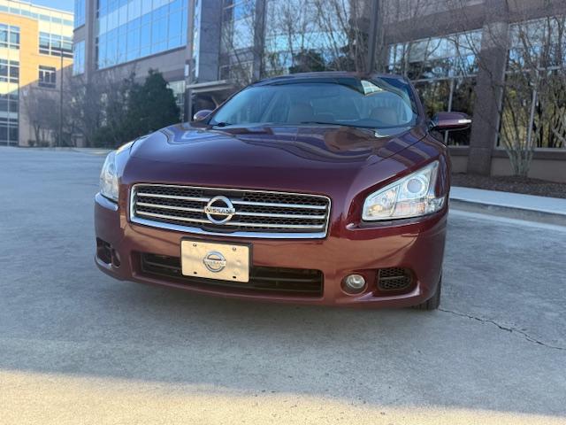 Nissan Maxima SV 2010