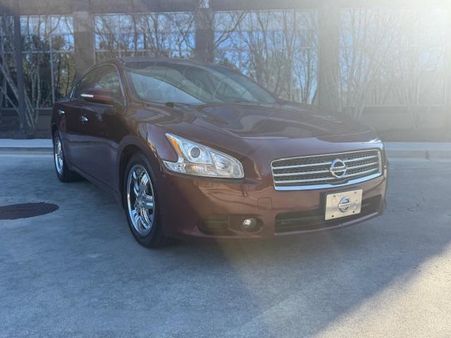 Nissan Maxima SV 2010