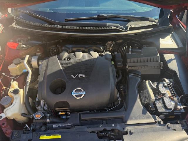 Nissan Maxima SV 2010