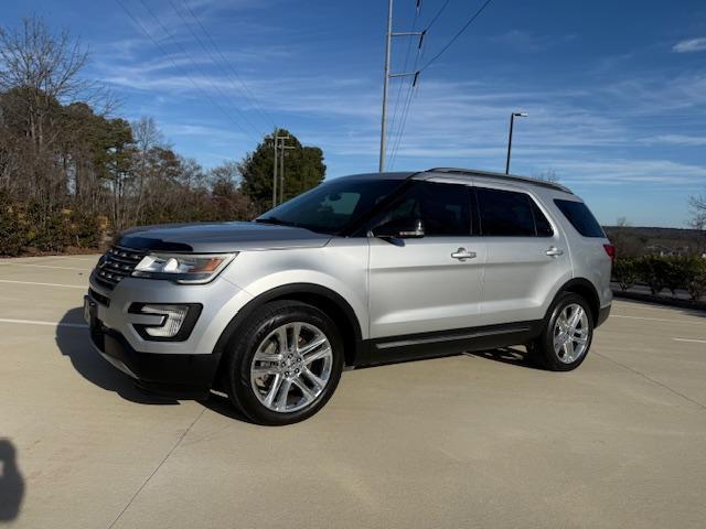 Ford Explorer XLT FWD 2017