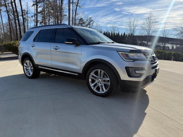 Ford Explorer XLT FWD 2017