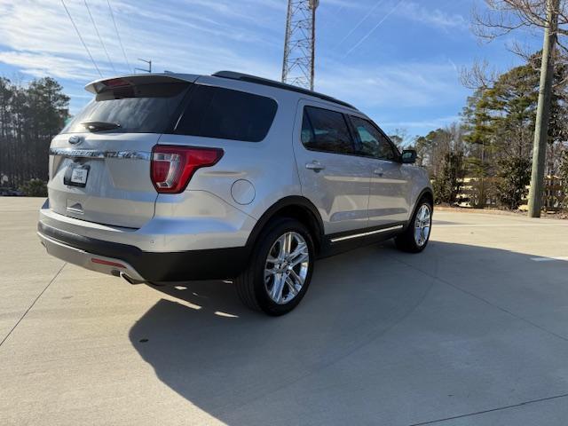 Ford Explorer XLT FWD 2017