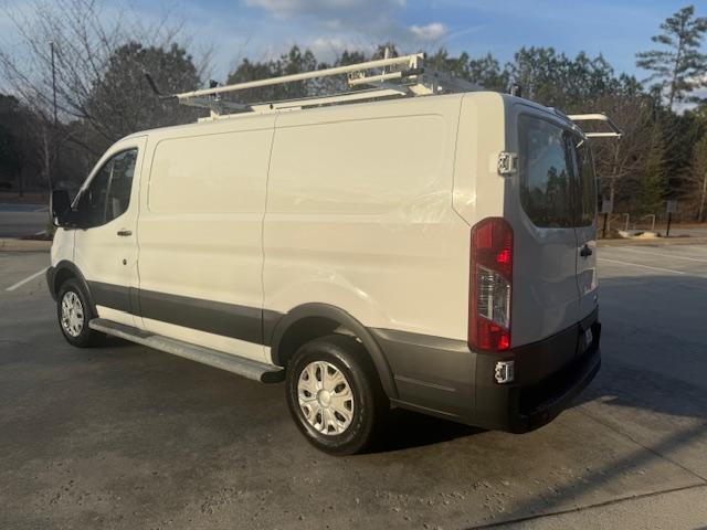 Ford Transit 250 Van Low Roof w/Sliding Pass. 130-in. WB 2018