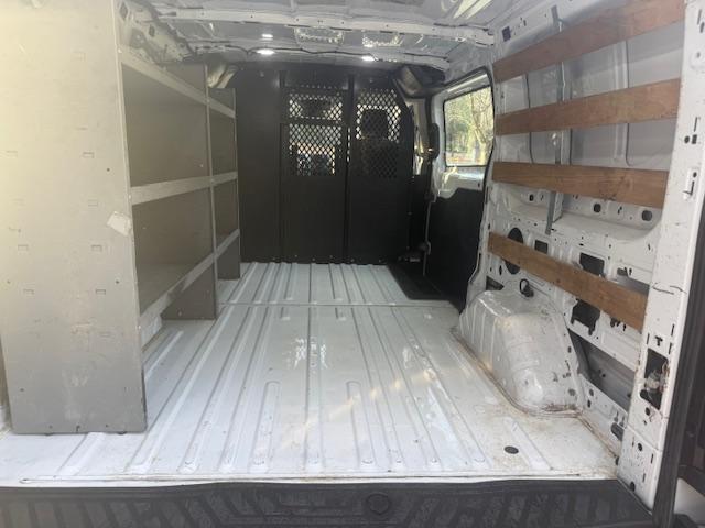 Ford Transit 250 Van Low Roof w/Sliding Pass. 130-in. WB 2018