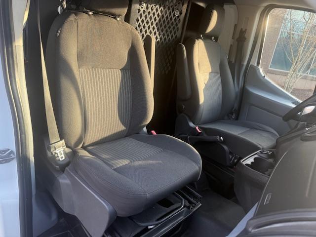 Ford Transit 250 Van Low Roof w/Sliding Pass. 130-in. WB 2018