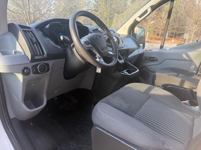 Ford Transit 250 Van Low Roof w/Sliding Pass. 130-in. WB 2018