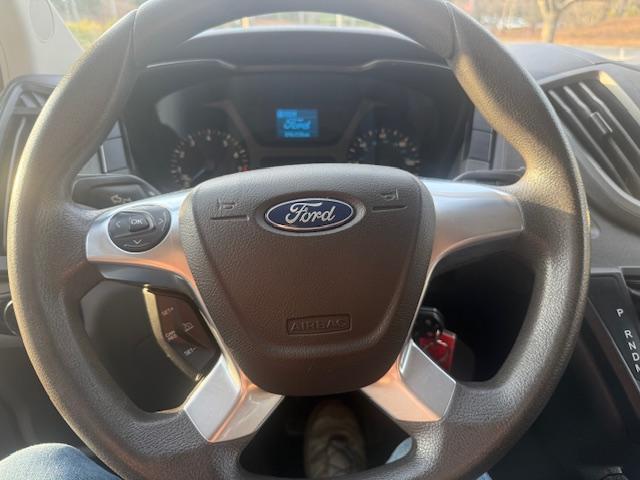 Ford Transit 250 Van Low Roof w/Sliding Pass. 130-in. WB 2018