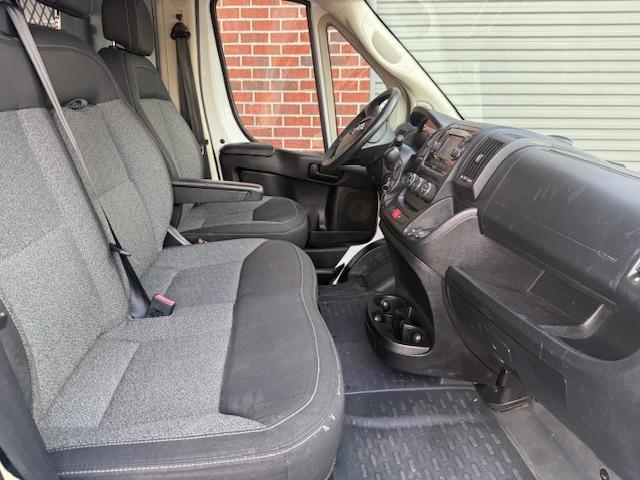 RAM Promaster 1500 Low Roof Tradesman 136-in. WB 2018