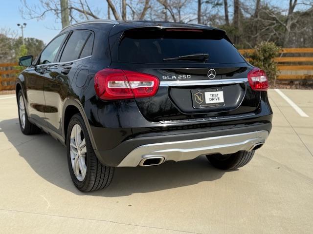 Mercedes-Benz GLA-Class GLA250 2016