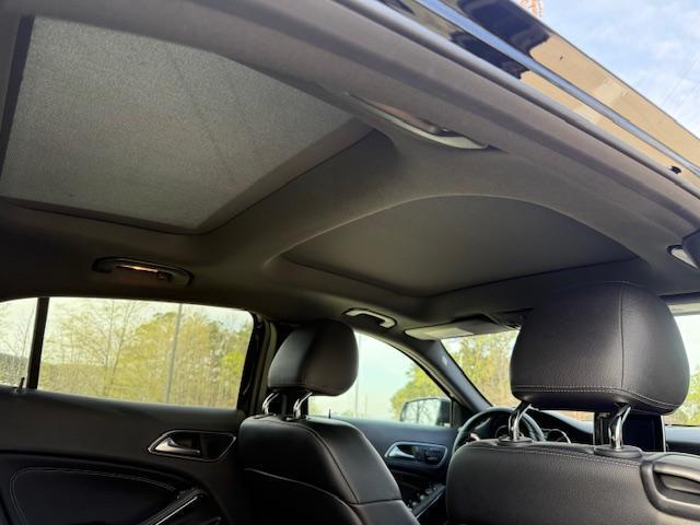 Mercedes-Benz GLA-Class GLA250 2016