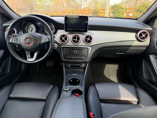 Mercedes-Benz GLA-Class GLA250 2016