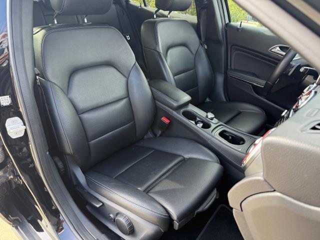 Mercedes-Benz GLA-Class GLA250 2016