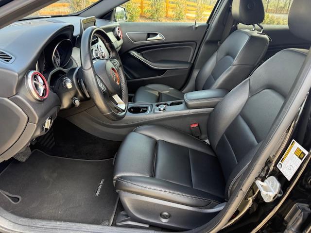 Mercedes-Benz GLA-Class GLA250 2016