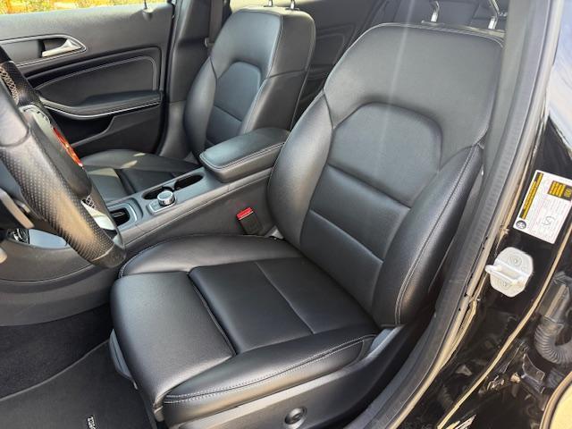 Mercedes-Benz GLA-Class GLA250 2016