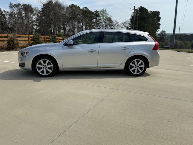 Volvo V60 T5 Premier FWD 2017