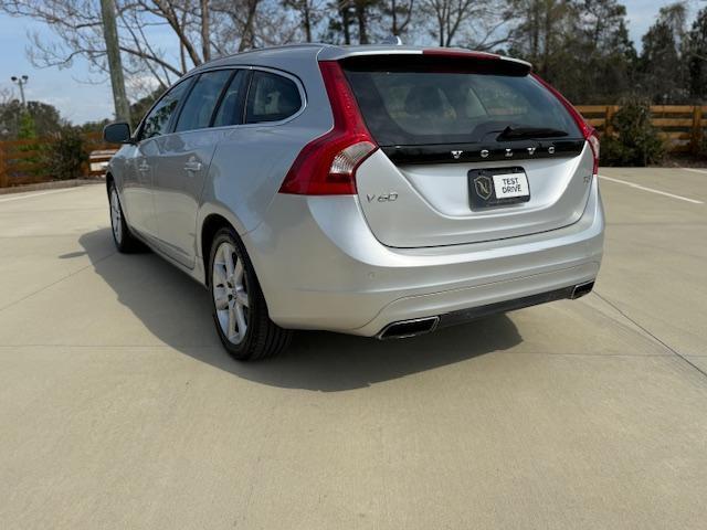 Volvo V60 T5 Premier FWD 2017