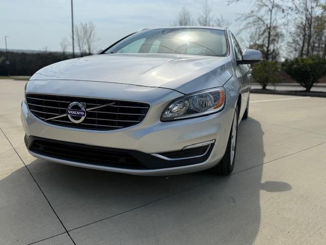 Volvo V60 T5 Premier FWD 2017