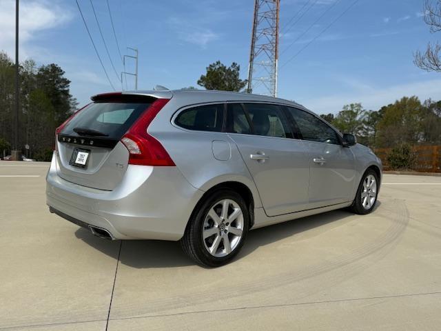 Volvo V60 T5 Premier FWD 2017