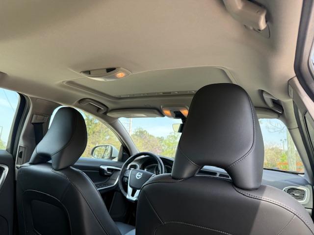 Volvo V60 T5 Premier FWD 2017