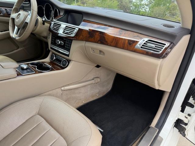 Mercedes-Benz CLS-Class CLS550 2014