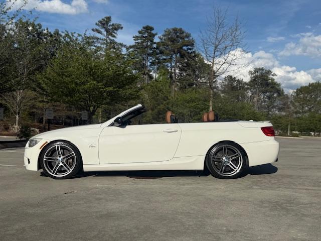 BMW 3-Series 335is 2D Convertible 2011