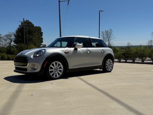 MINI Cooper 4-Door 2017