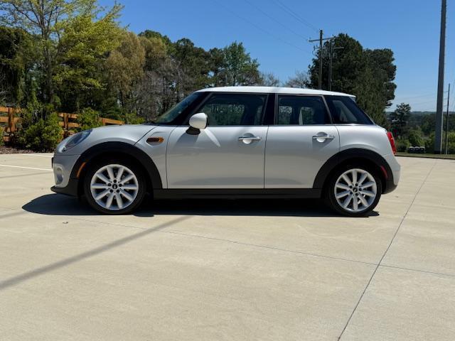 MINI Cooper 4-Door 2017