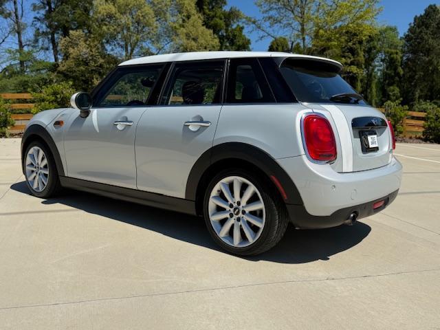 MINI Cooper 4-Door 2017