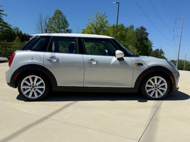 MINI Cooper 4-Door 2017